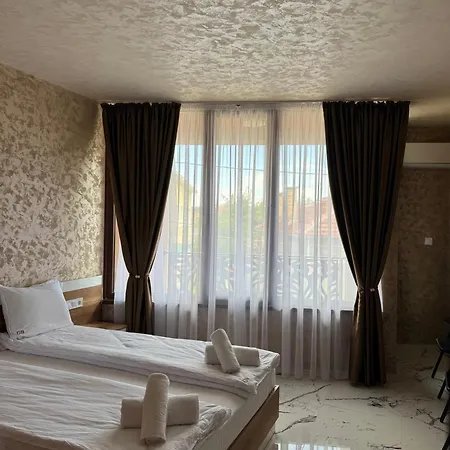 за гости- Maria Elegance Guest house